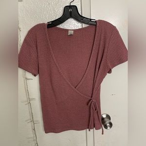 Worn 5 times it’s in good condition.